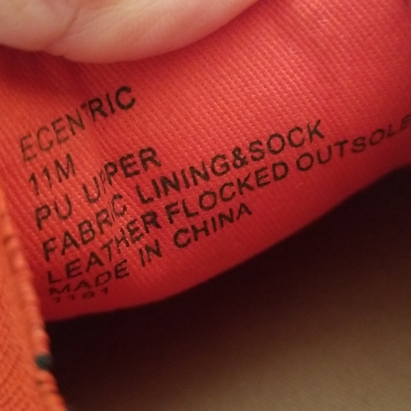 Steve Madden Ecentric Red Snake Sneaker - Picture 8 of 9